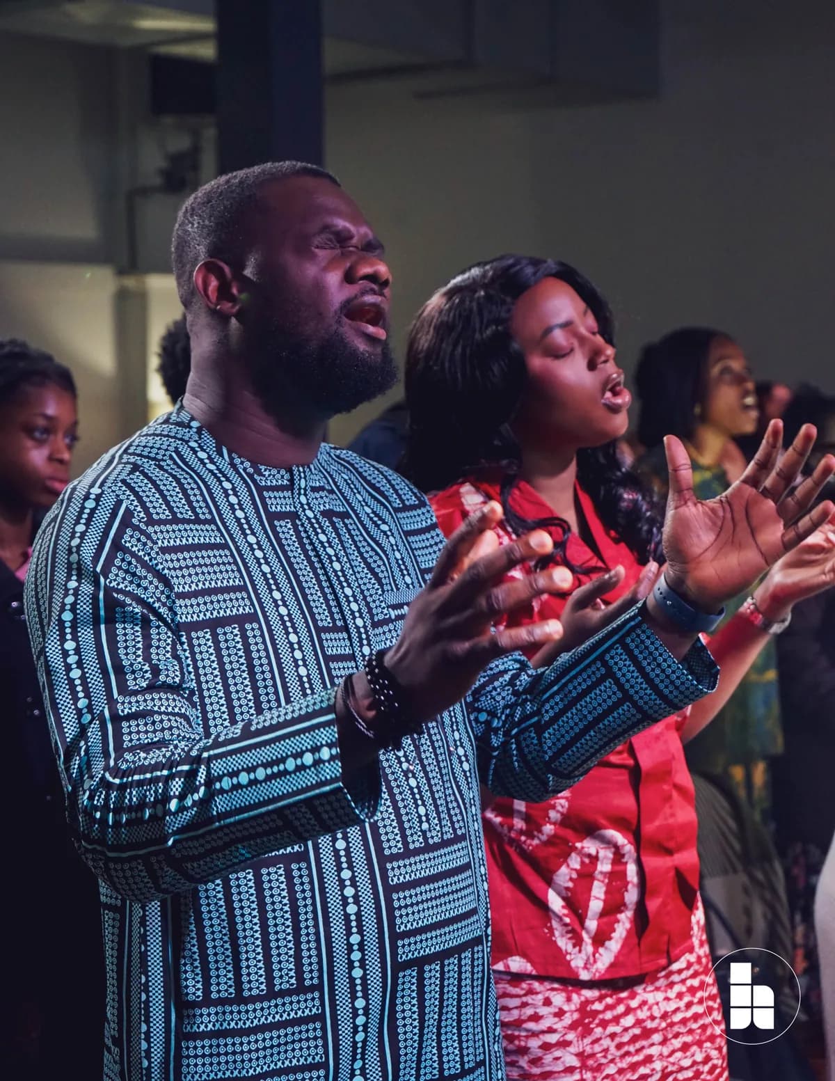 Two members worshipping together